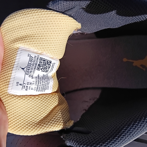 Jordan Gray and Gold Athletic Shoes - Picture 7 of 7